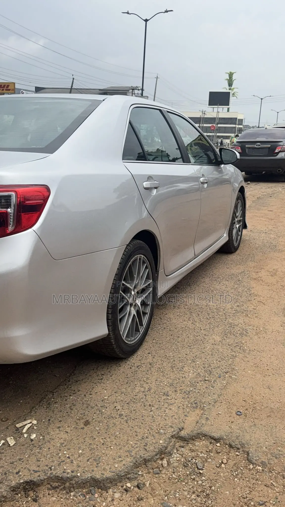 Toyota Camry SE 4dr Sedan (2.5L 4cyl 6A) 2013 Silver