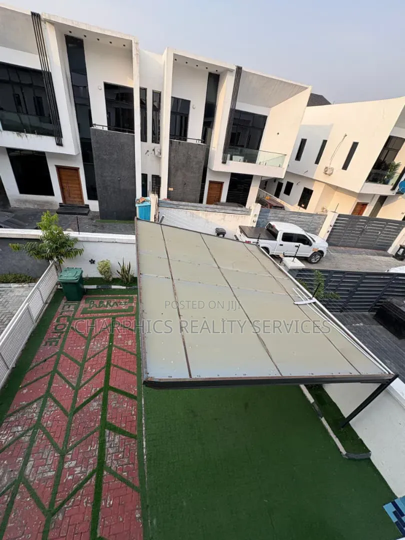 Furnished 4bdrm Duplex in Lekki Phase 2 for rent
