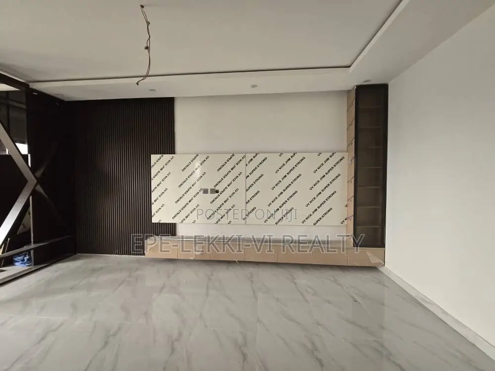 3bdrm Apartment in Ikoyi for rent