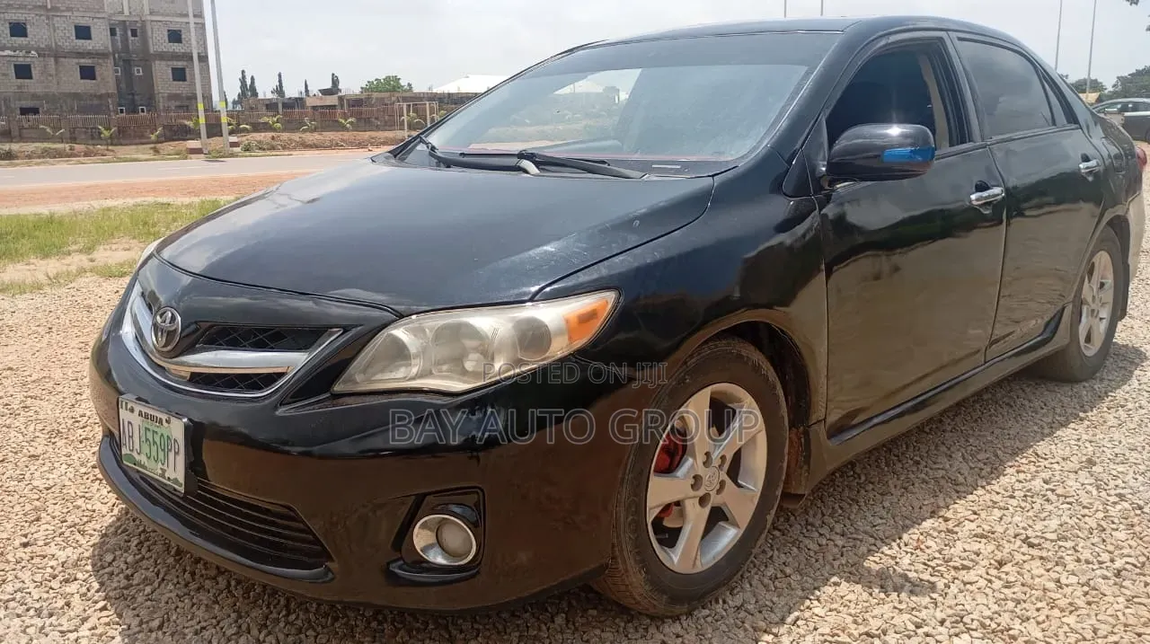 Toyota Corolla LE 4dr Sedan (1.8L 4cyl 4A) 2012 Black
