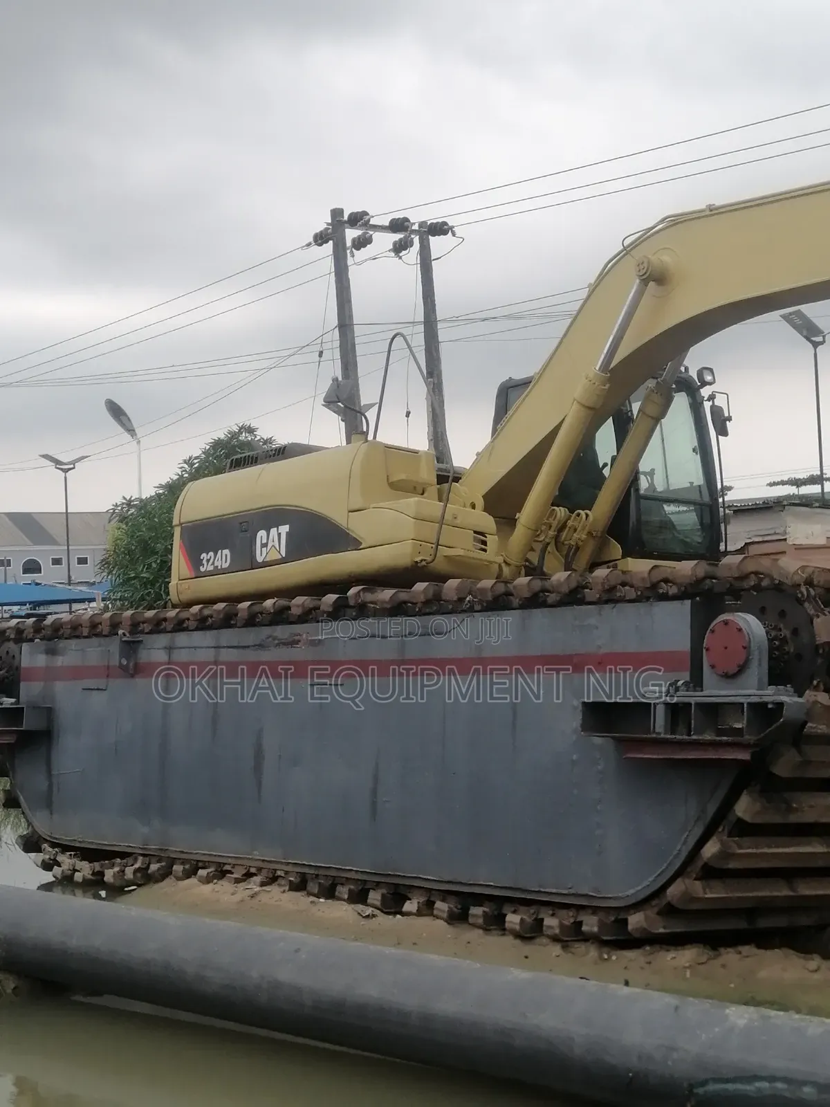 Company Used CAT Swamp Buggy (Long Boom)