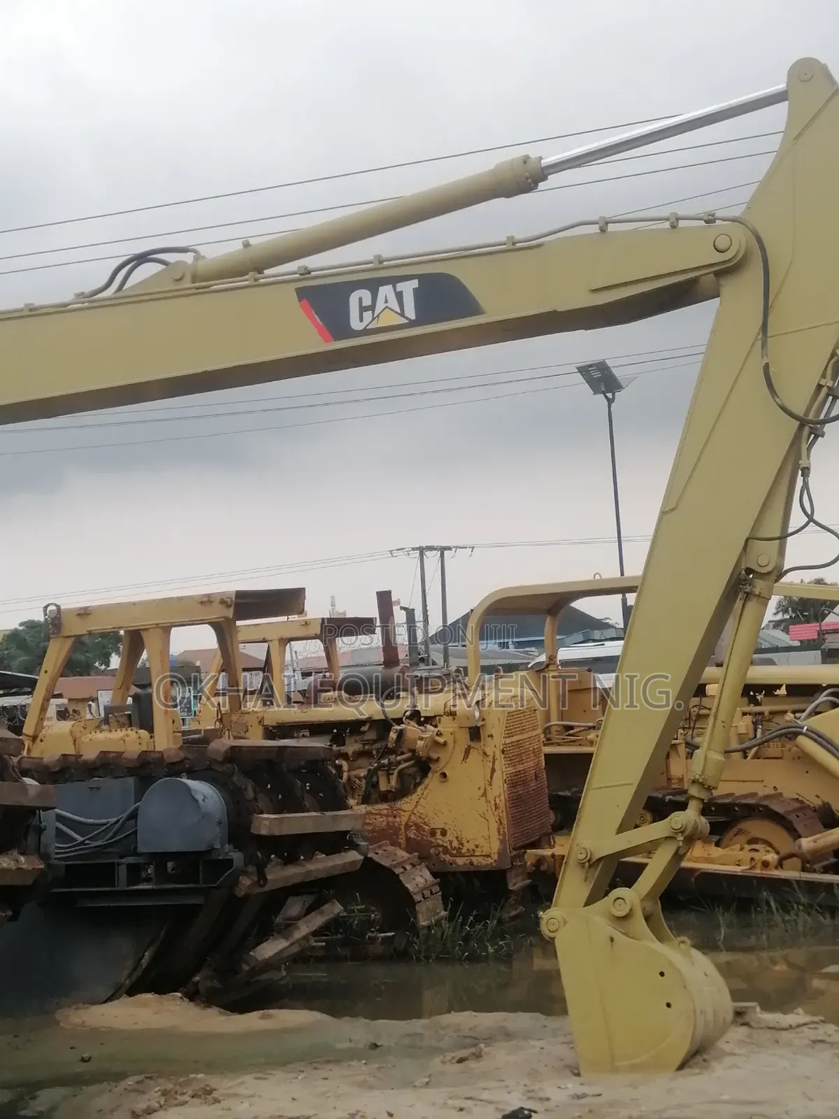 Company Used CAT Swamp Buggy (Long Boom)