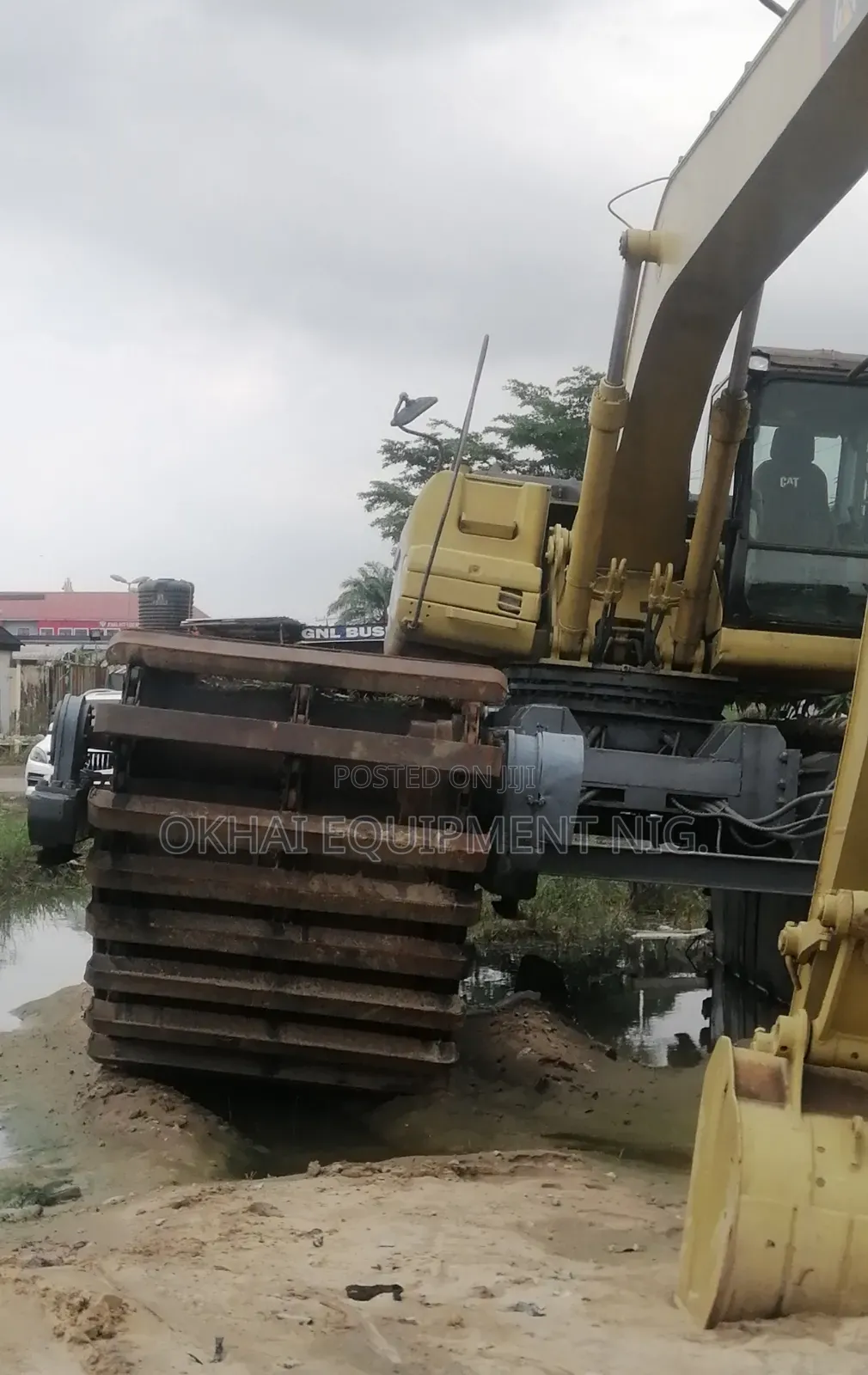 Company Used CAT Swamp Buggy (Long Boom)