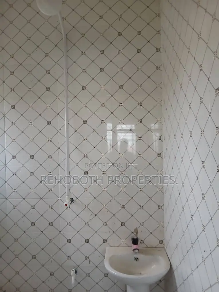2bdrm Apartment in Kuola, Akala Express for rent