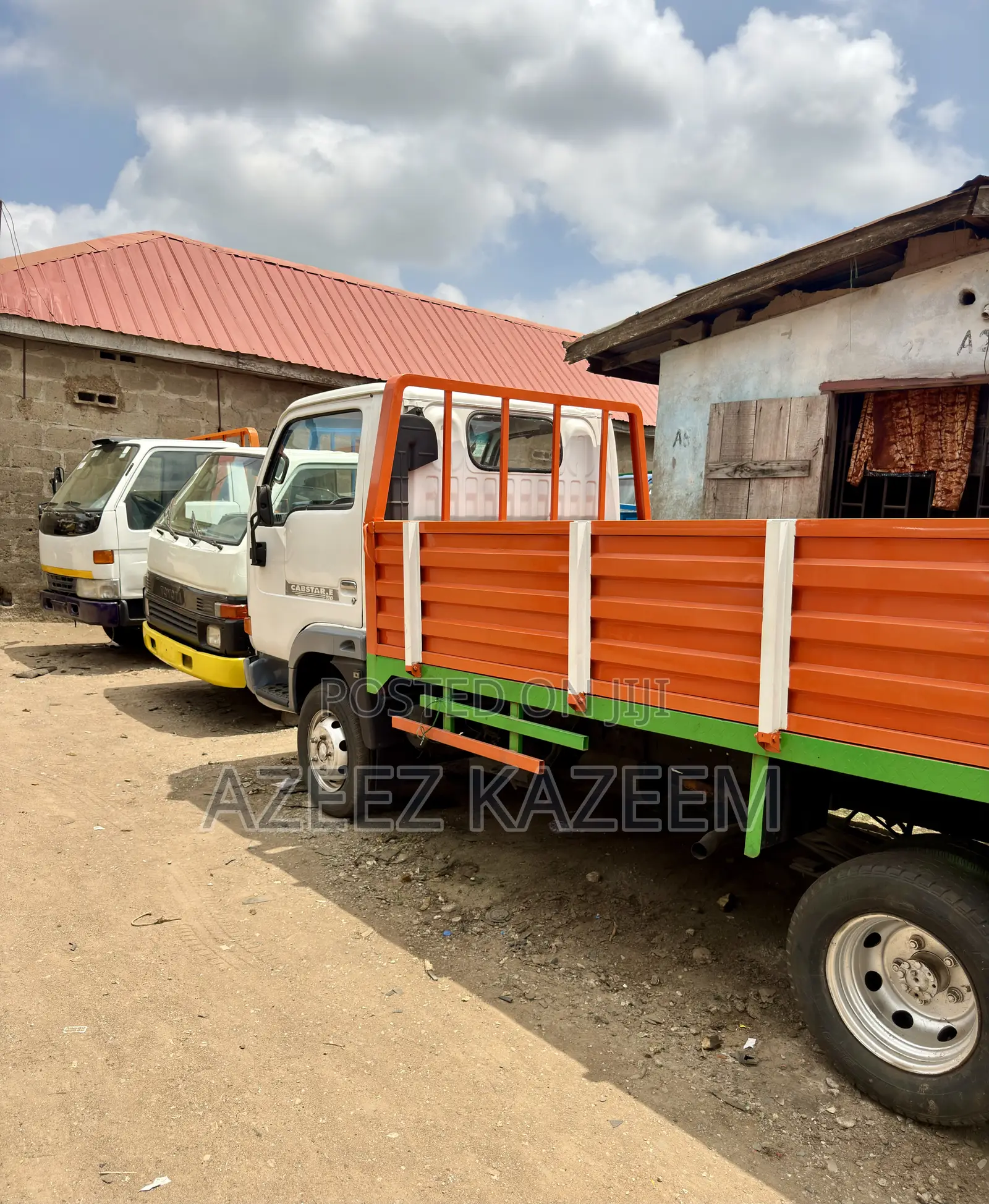 Nissan Cabstar Long Frame 6 Tyres Dropped Sided Body