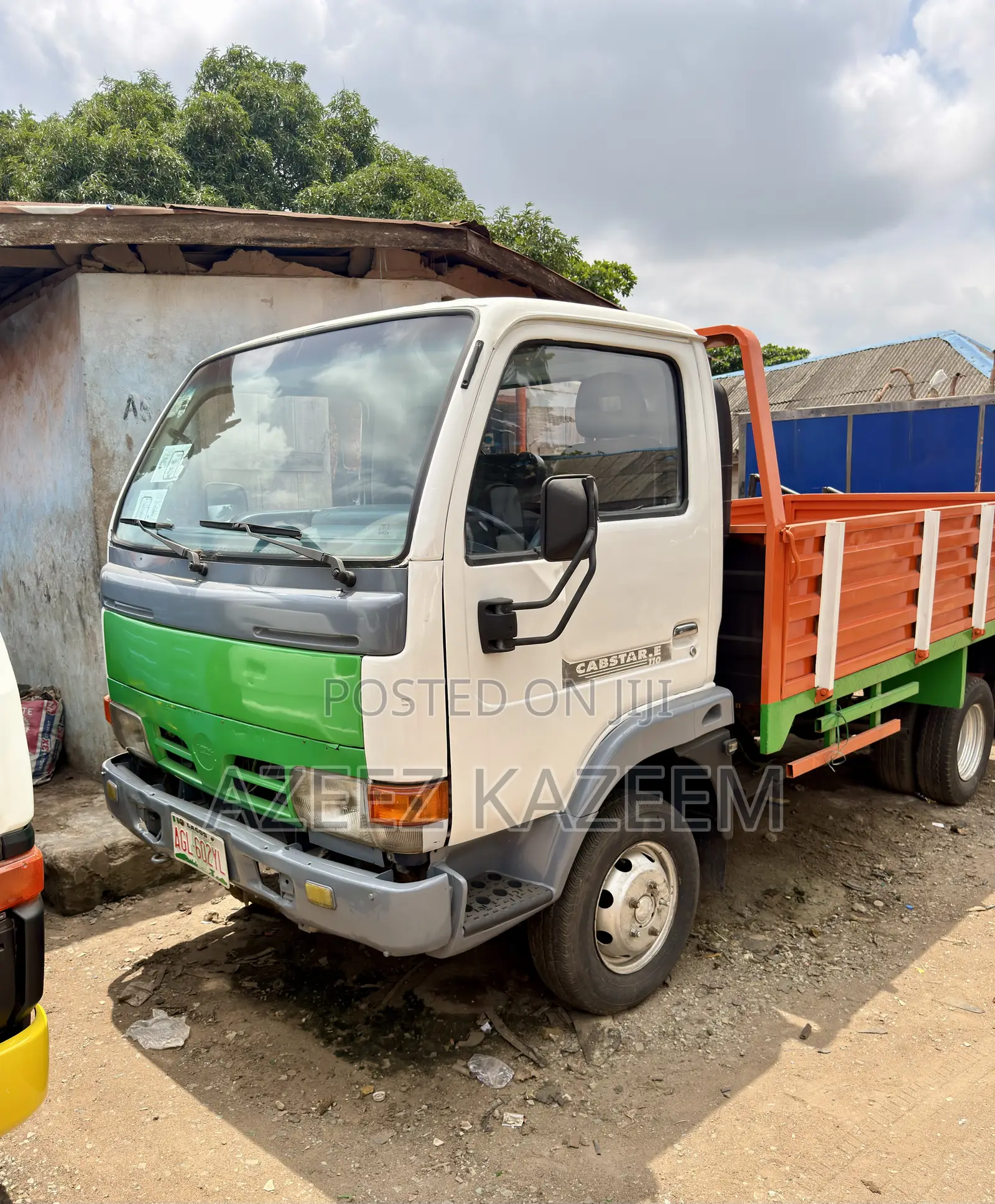 Nissan Cabstar Long Frame 6 Tyres Dropped Sided Body