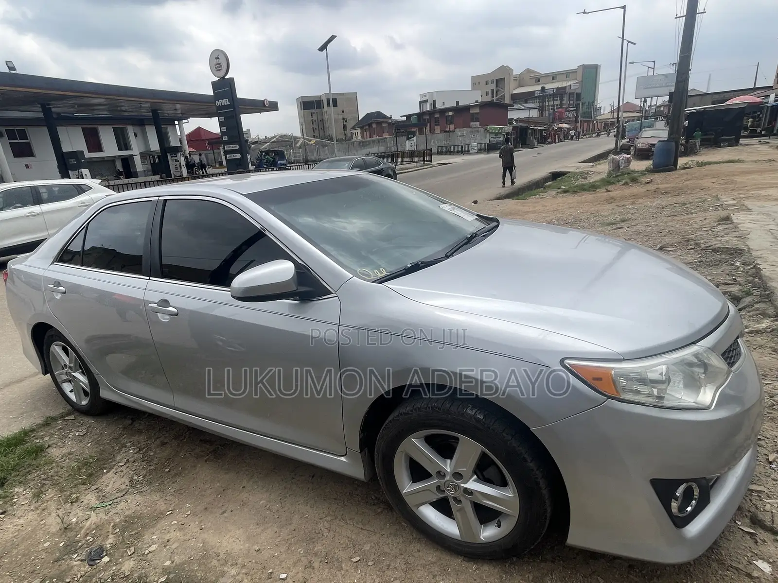 Toyota Camry SE 4dr Sedan (2.5L 4cyl 6A) 2014 Silver