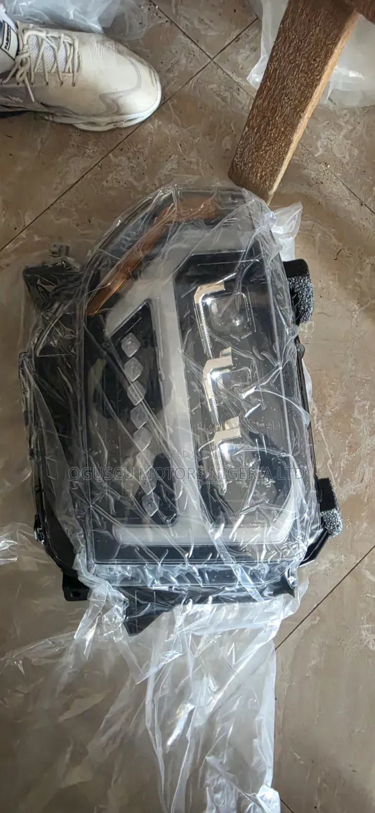 Headlamp Tundra 2014-2018-2020-2022 Model With LED 3 Torches