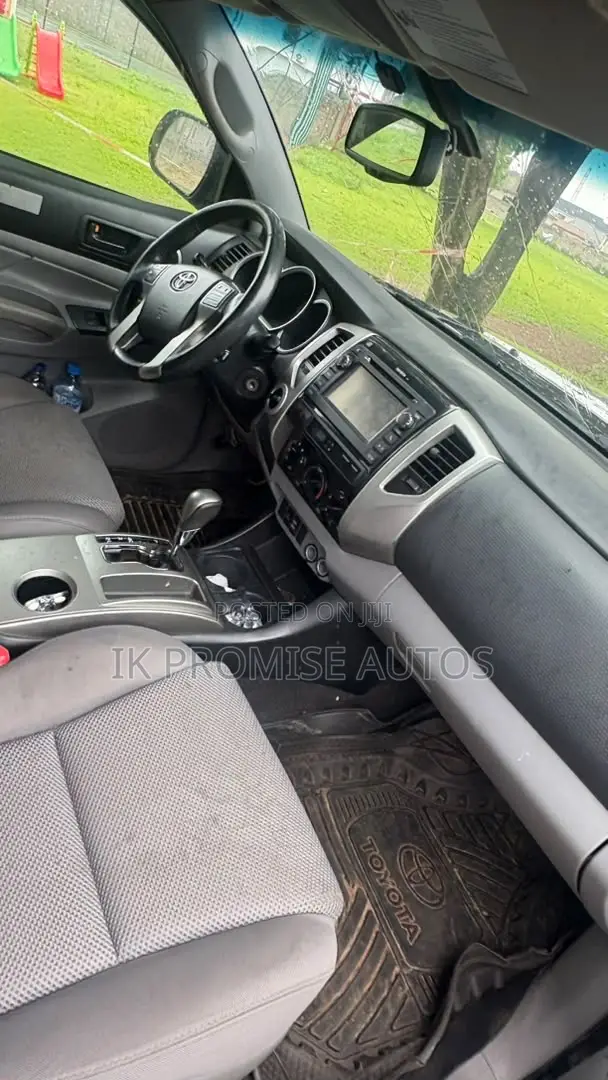 Toyota Tacoma 2013 Black