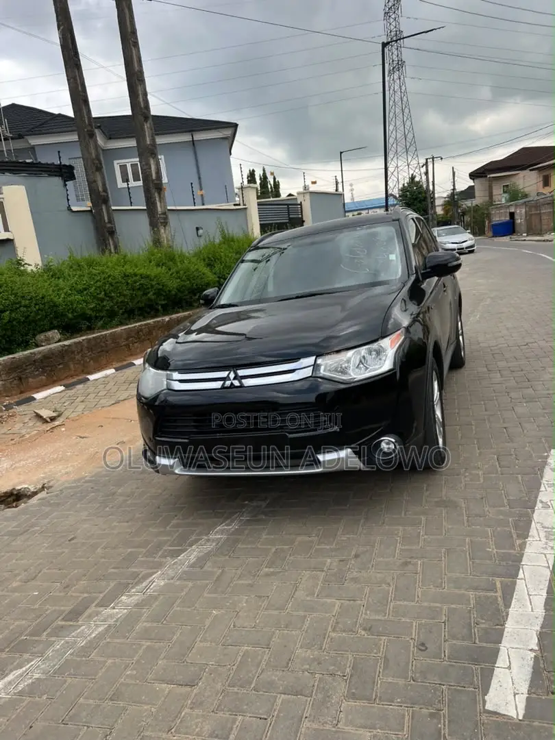 Mitsubishi Outlander GT 4dr SUV AWD (3.0L 6cyl 6A) 2015 Black