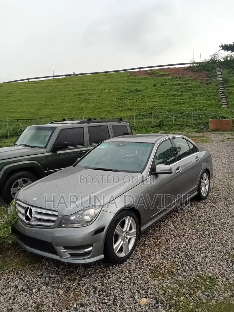 Mercedes-Benz C300 2014 Gray