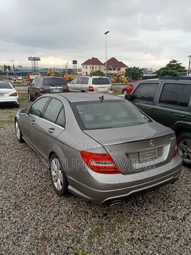 Mercedes-Benz C300 2014 Gray