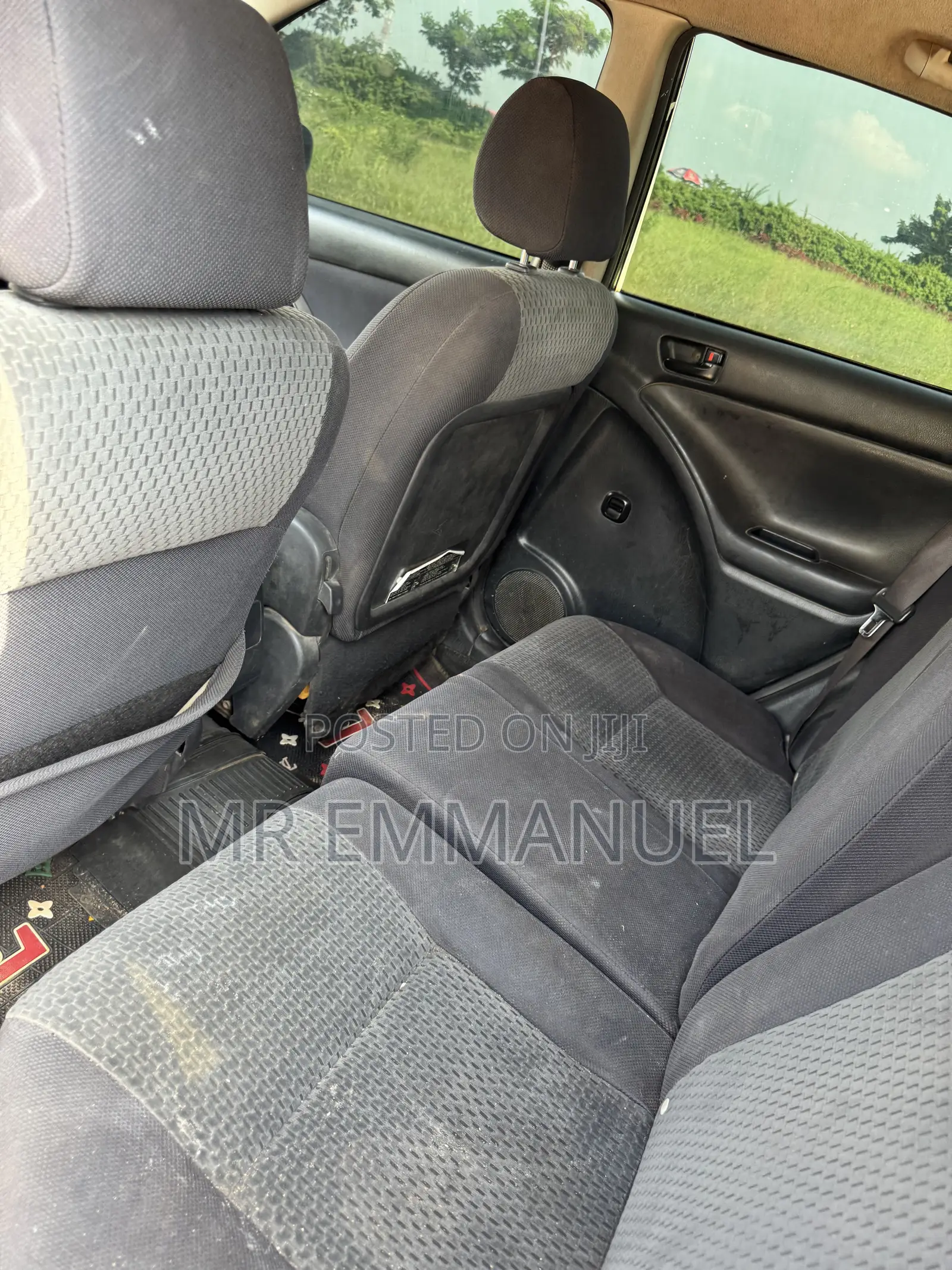 Toyota Matrix XR Hatchback FWD (1.8L 4cyl 4A) 2006 Gray