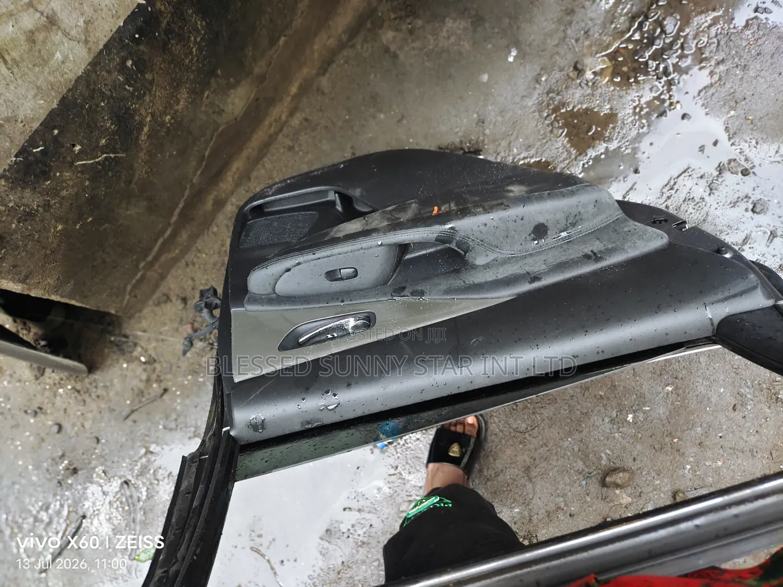 Back Door Crom or Padded Nissan Murano