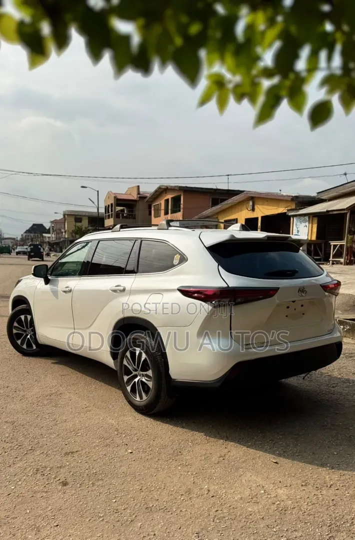 Toyota Highlander XLE AWD 2020 White