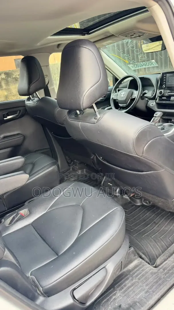 Toyota Highlander XLE AWD 2020 White