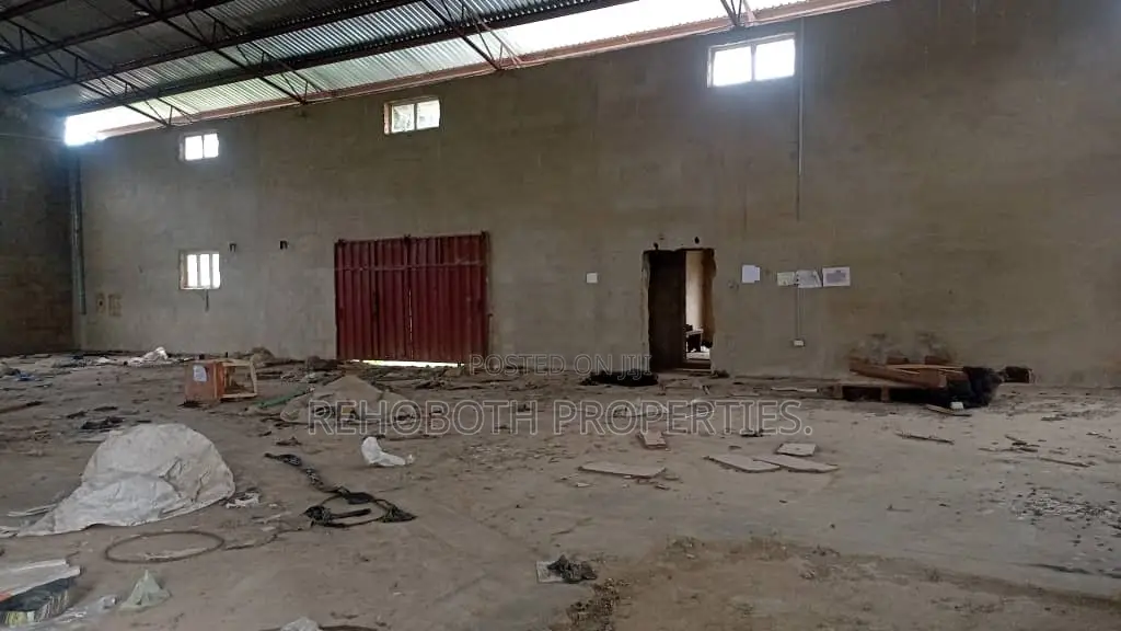 500 Sqm+ Warehouse at Idi Ayunre (Area With