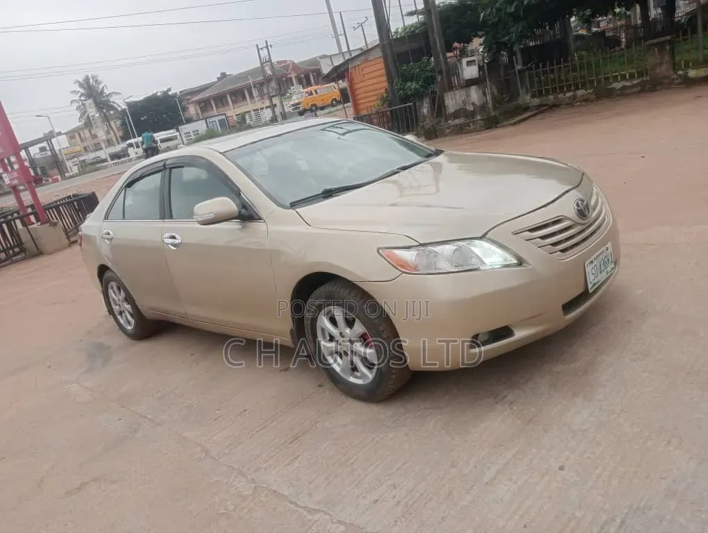 Toyota Camry 2008 Gold