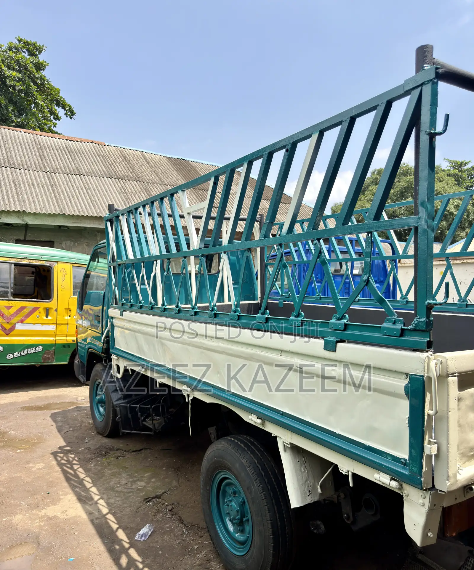 Toyota Dyna 200 Old Model 4Y Petrol Engine 4 Tyres