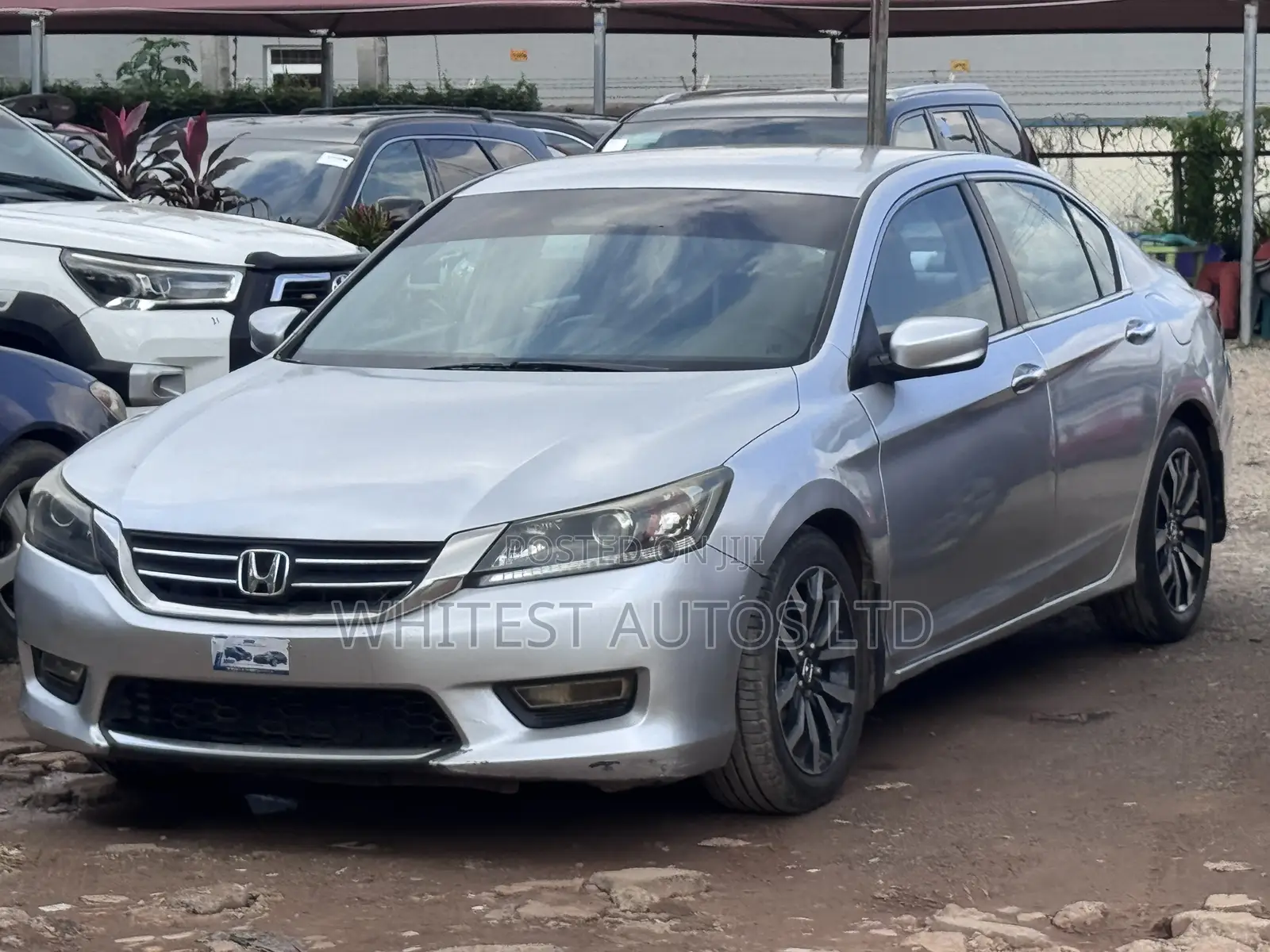Honda Accord EX 4dr Sedan FWD (2.4L 4cyl 2A) 2013 Silver