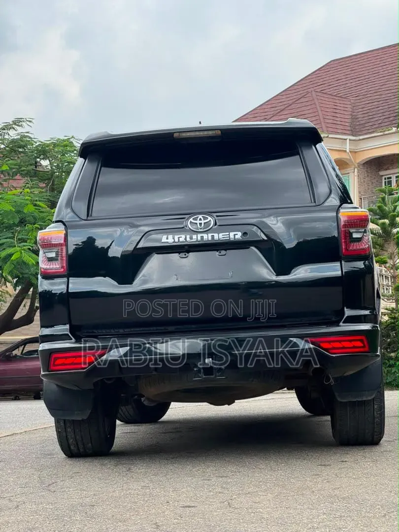 Toyota 4-Runner 2017 Black