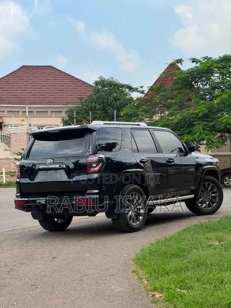 Toyota 4-Runner 2017 Black
