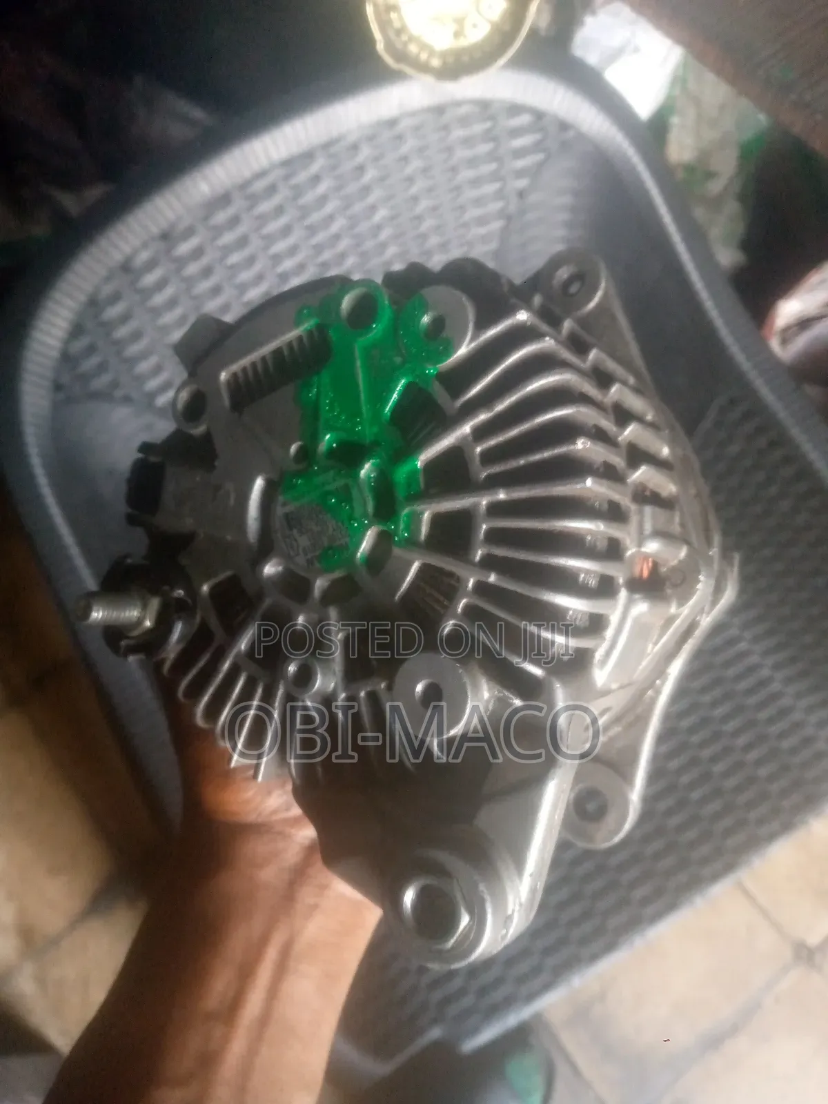 Nissan Pathfinder Alternator