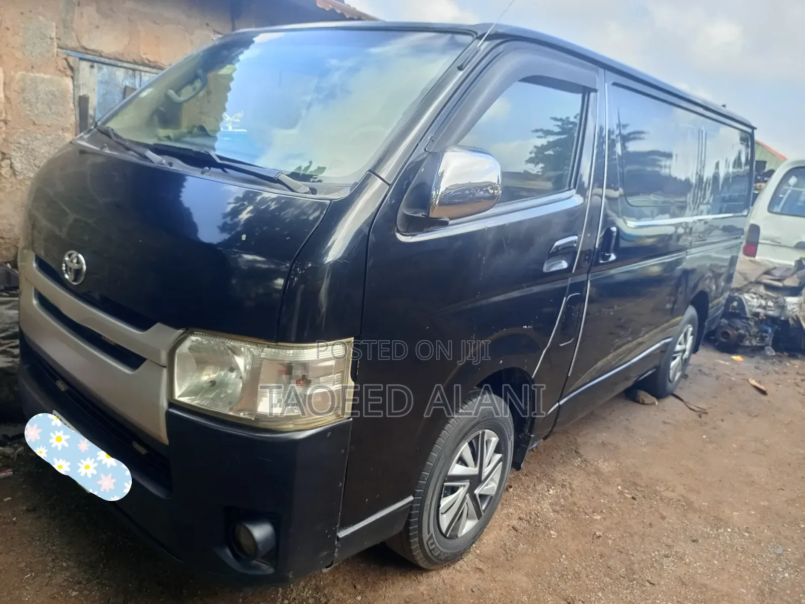 Toyota HiAce 2011 Black