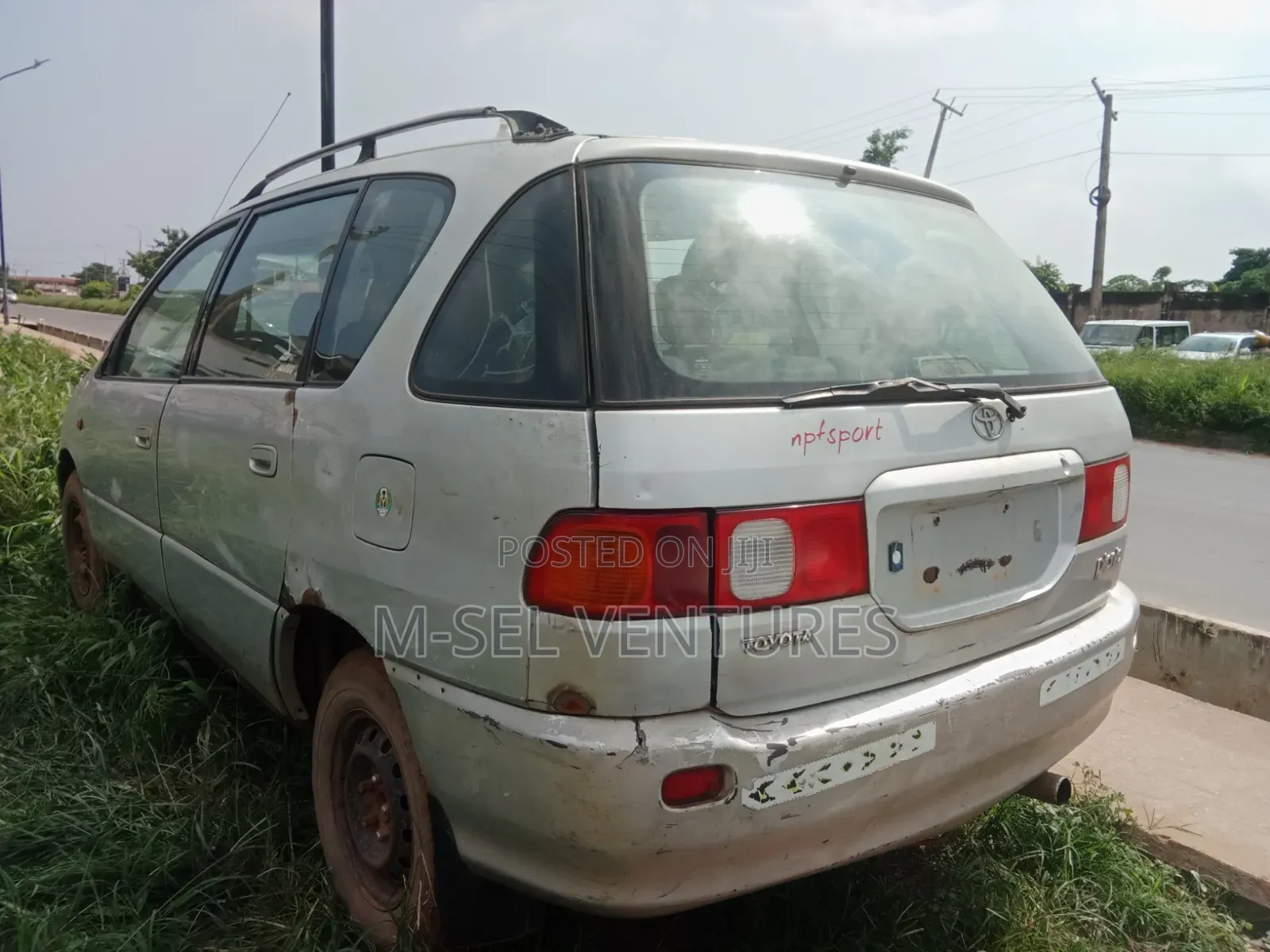 Toyota Picnic 2001 Silver