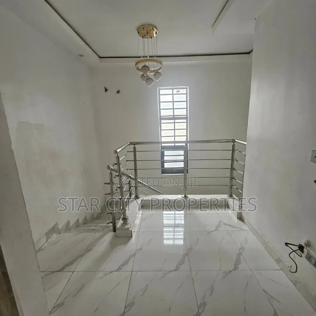4bdrm Duplex in Magodo Phase 2 Gra for rent