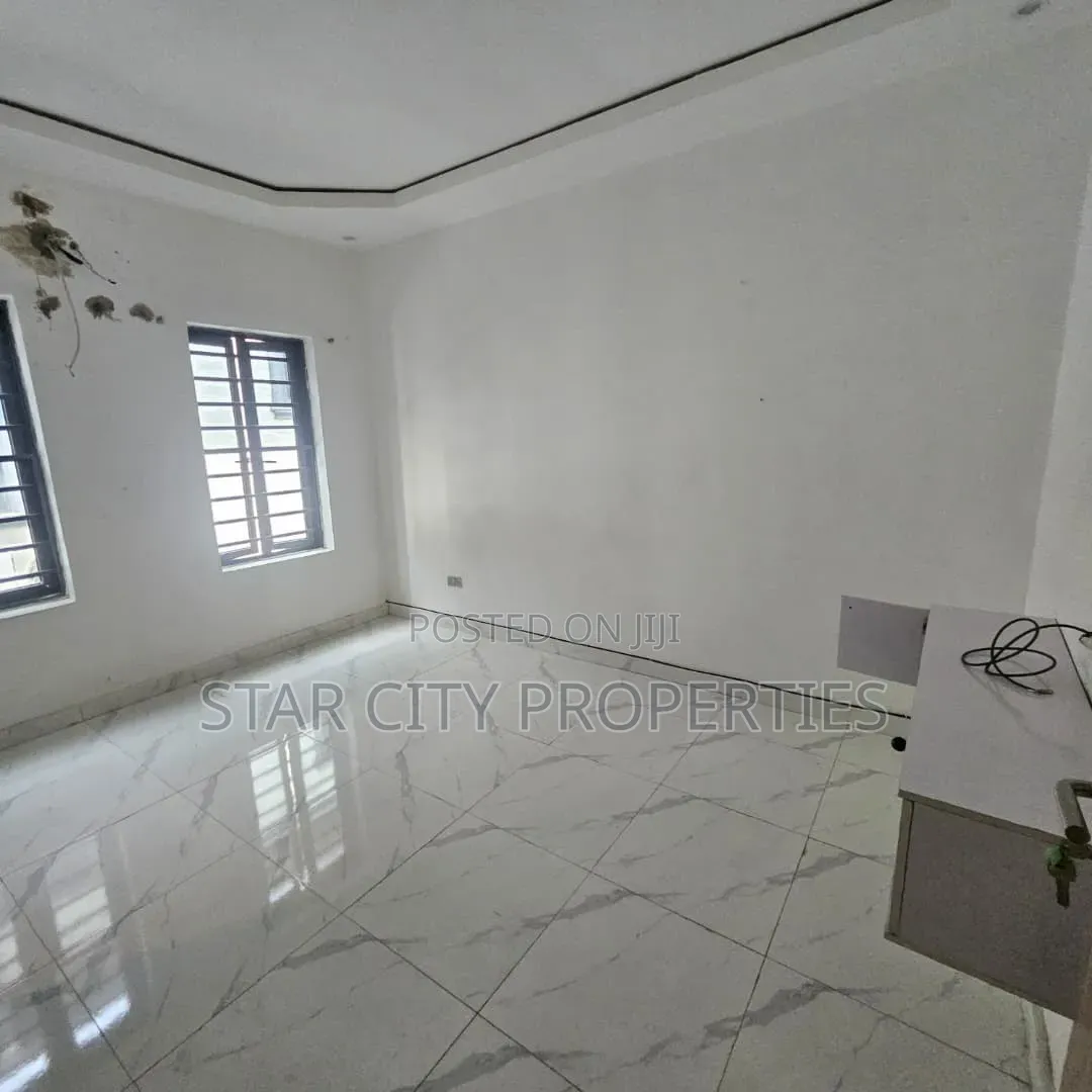 4bdrm Duplex in Magodo Phase 2 Gra for rent