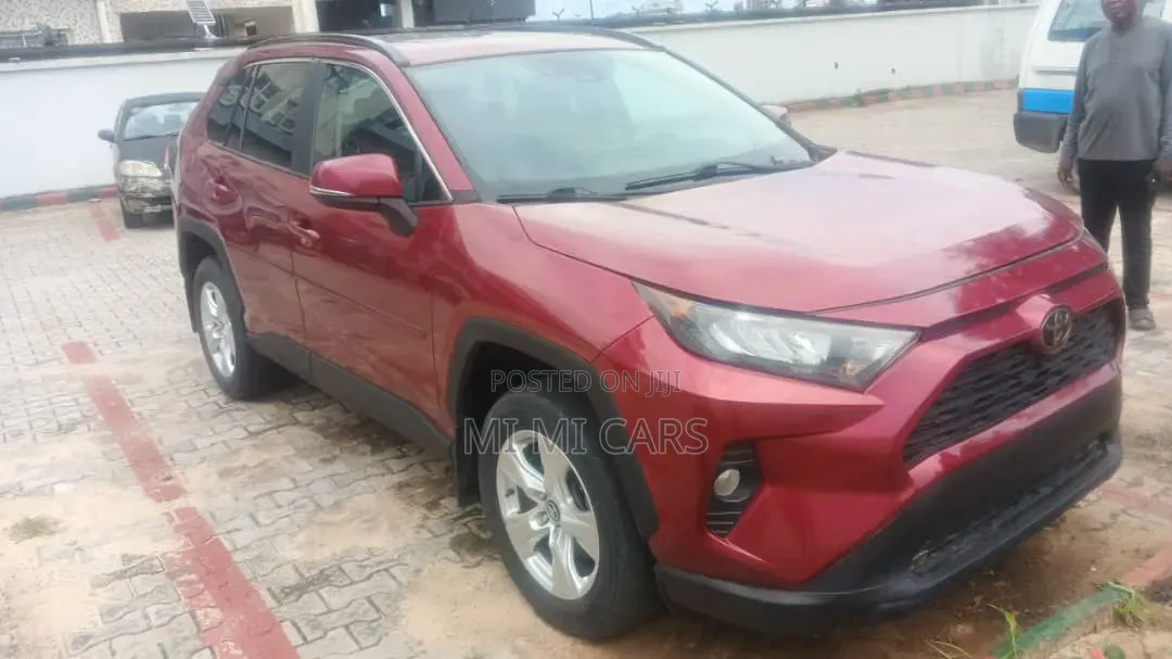 Toyota RAV4 2020 Red