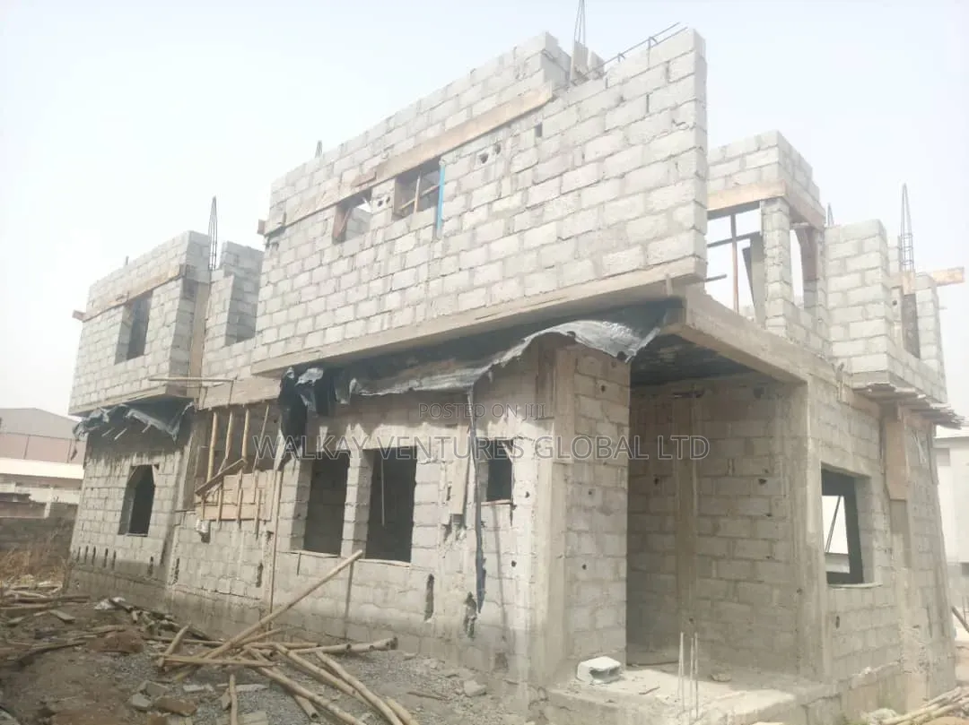 4bdrm Duplex in Aiben Estate, Garki 2 for sale