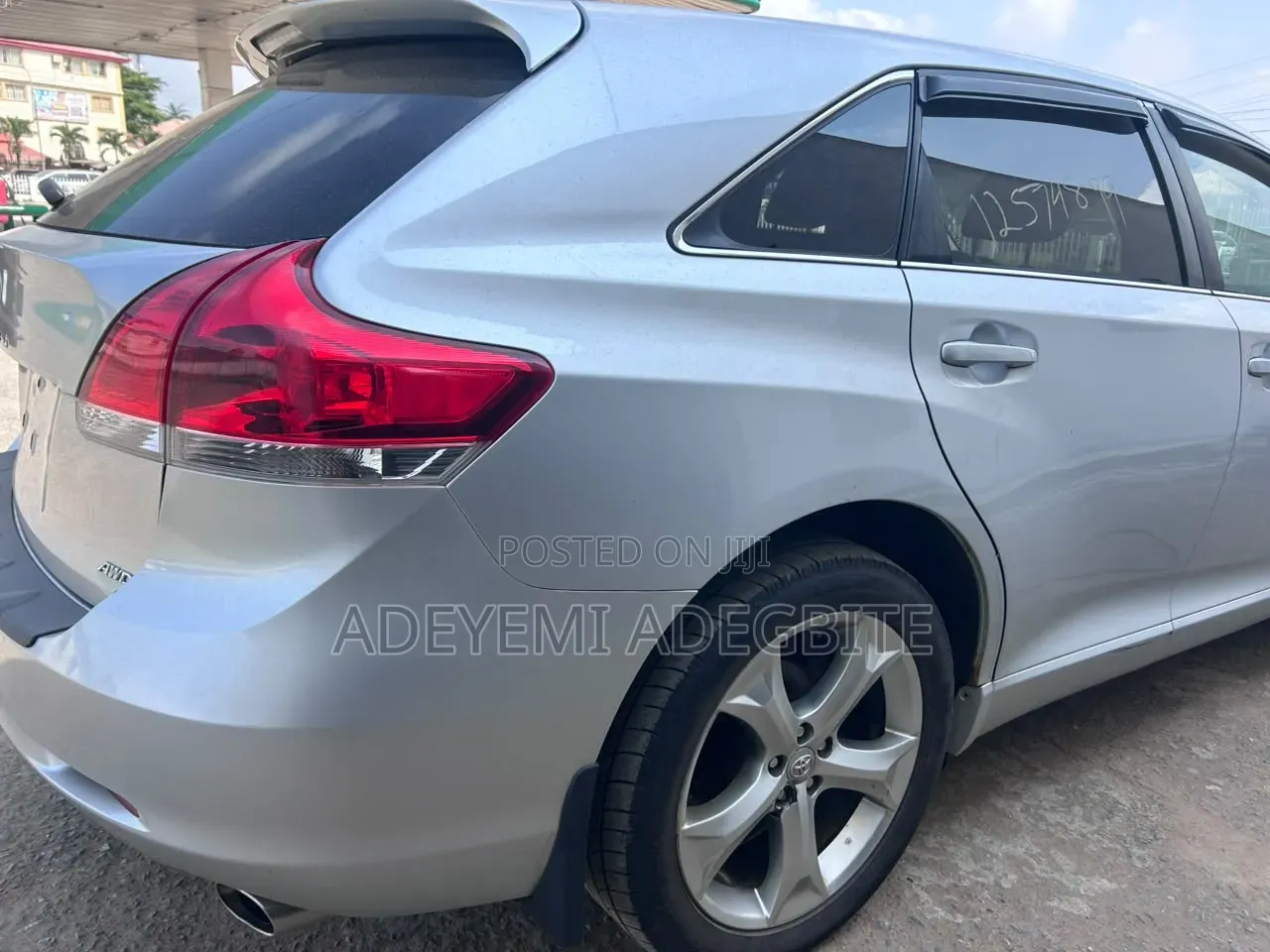 Toyota Venza 2010 Silver