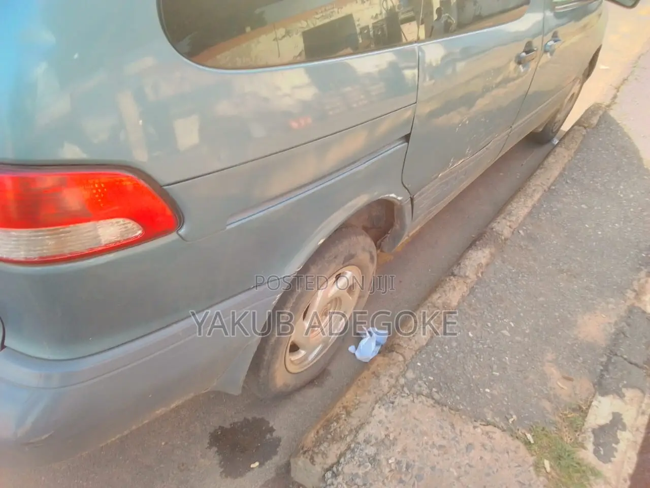 Toyota Sienna LE 2002 Blue