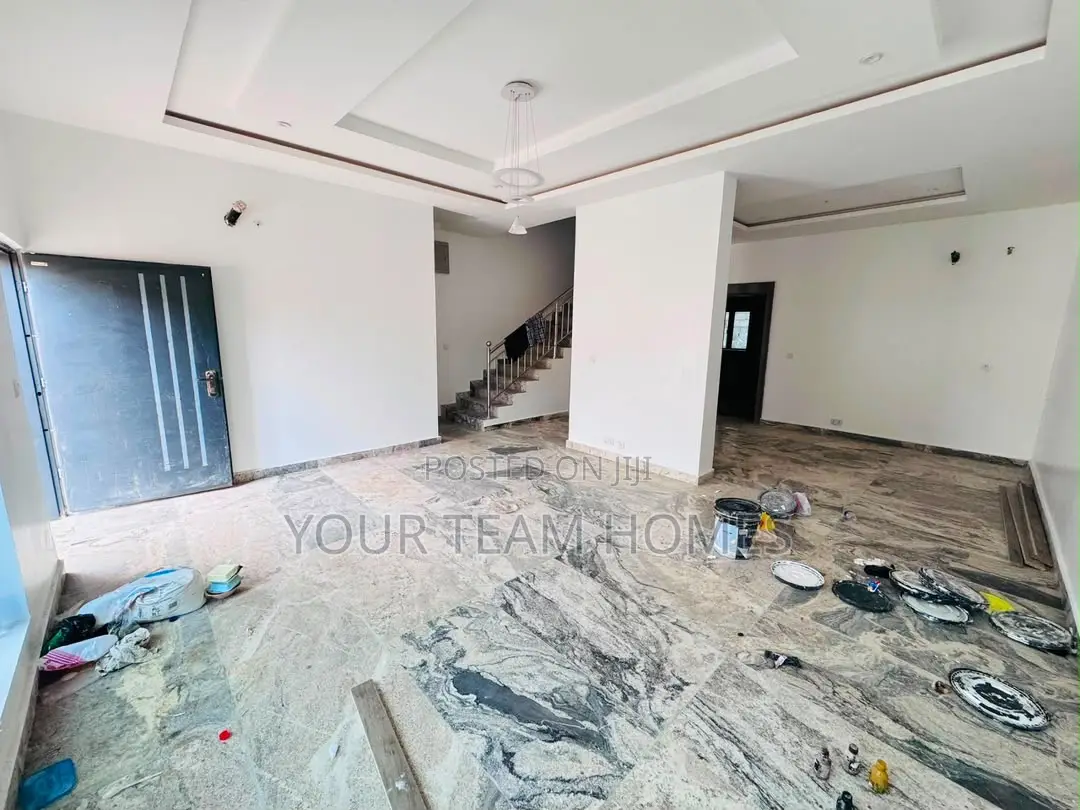 4bdrm Townhouse/Terrace in Katampe Extension for sale