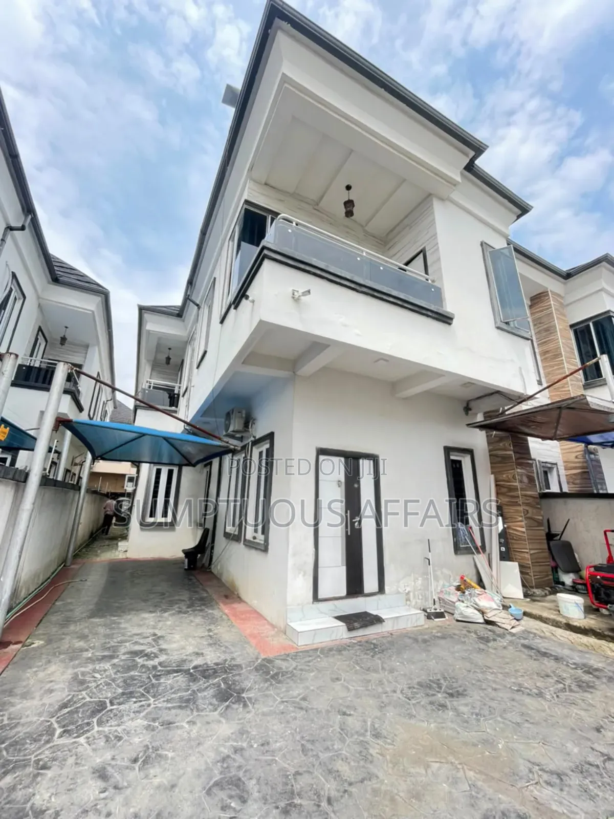 1bdrm Shared Apartment in Agungi for rent