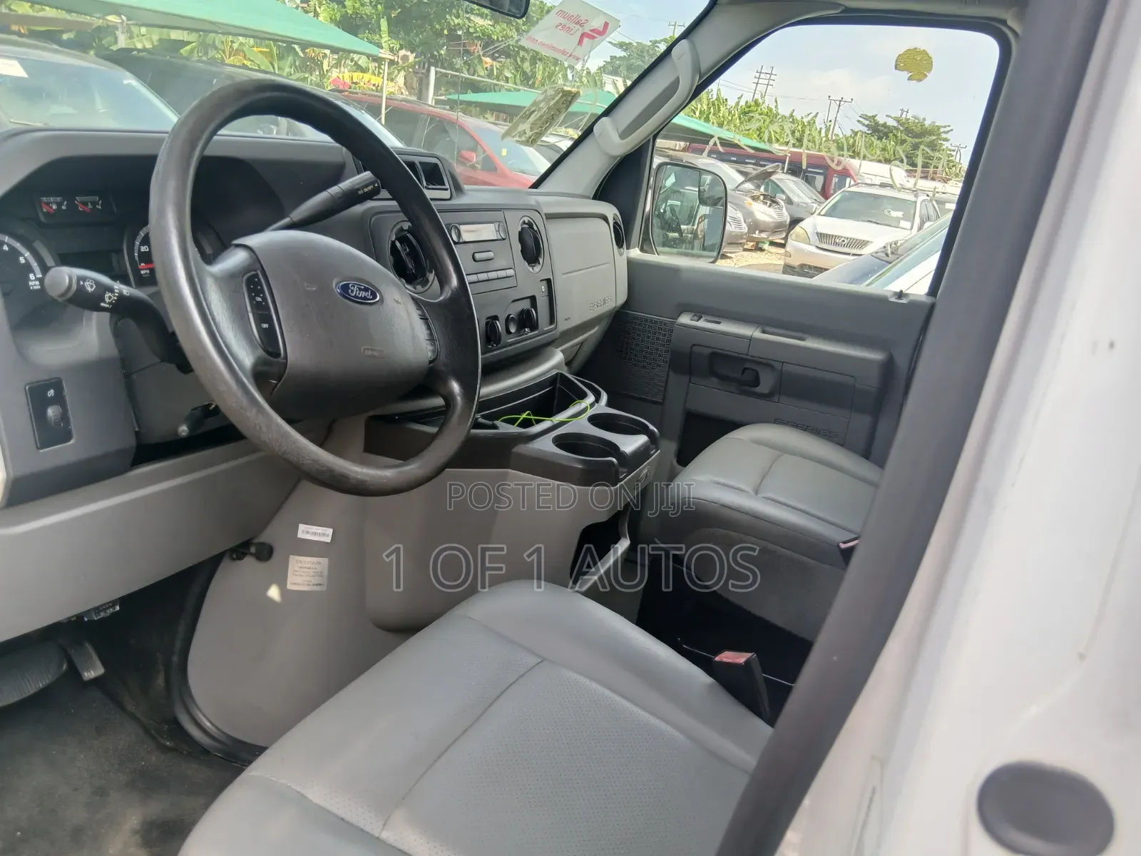 Ford E250 2014 White