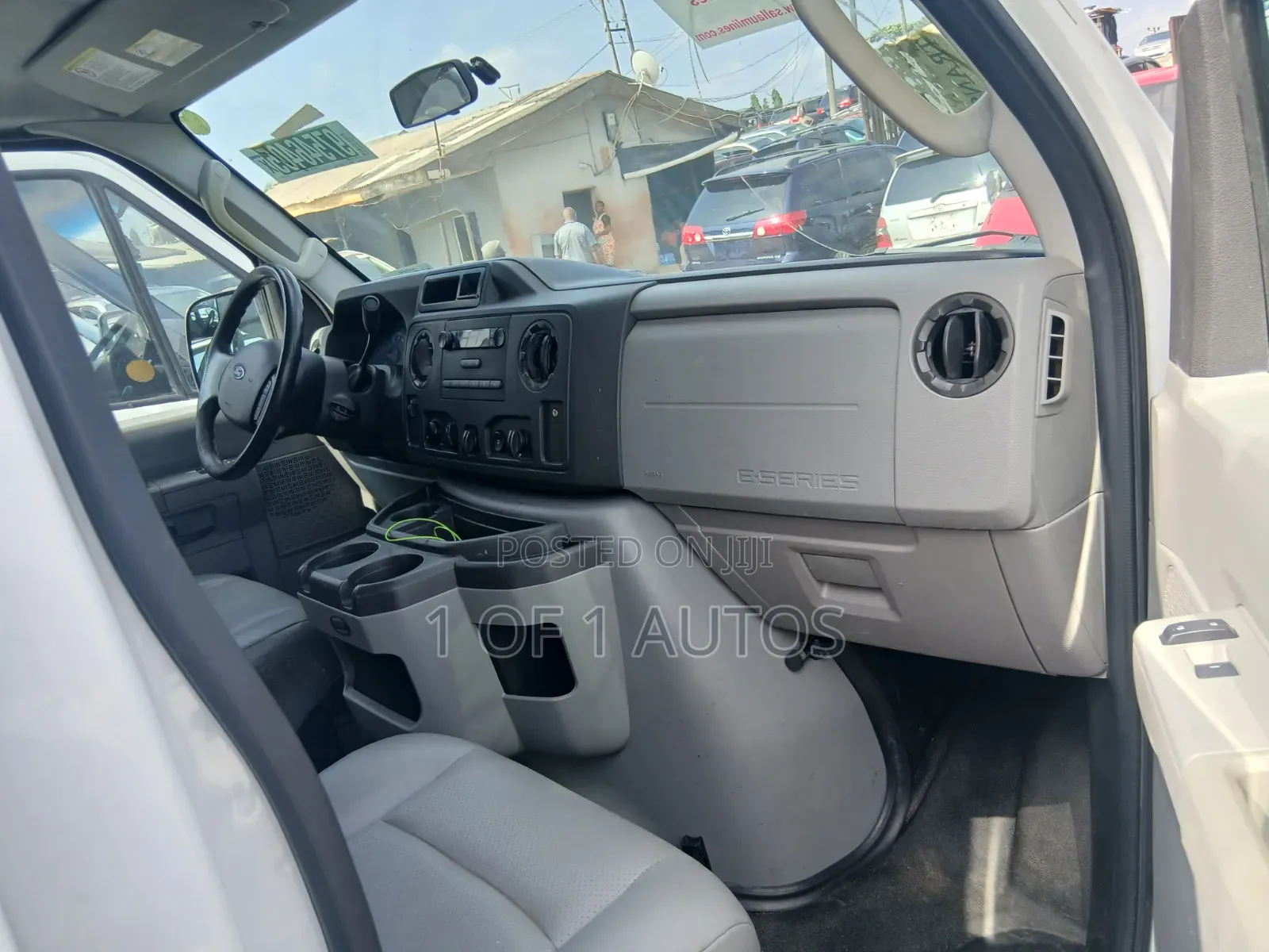 Ford E250 2014 White