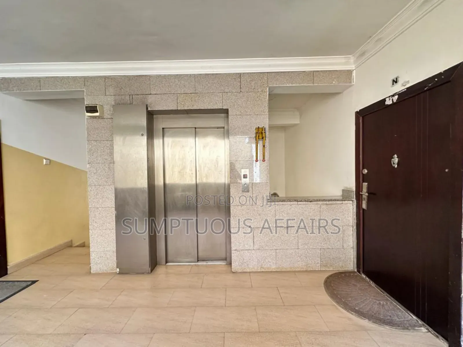 Furnished 3bdrm Penthouse in Crowell Estate, Chevron for rent