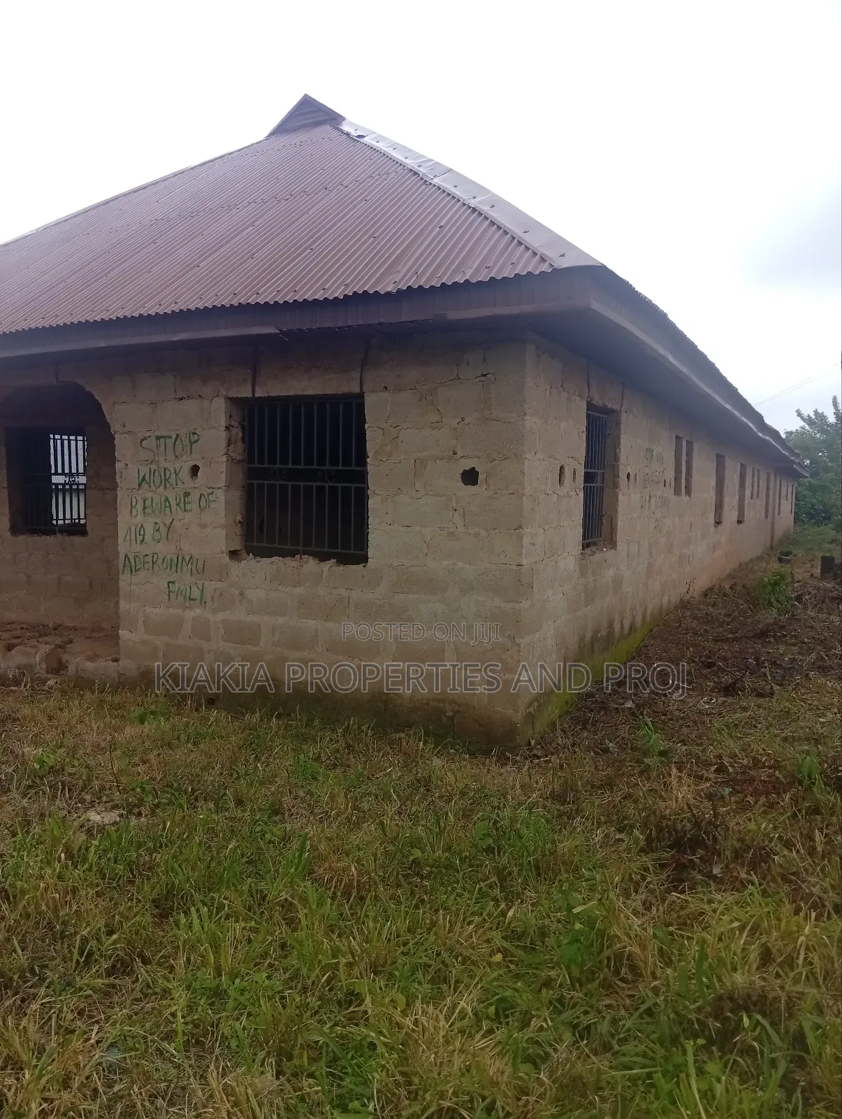 6bdrm Bungalow in Moniya Ojoo for sale