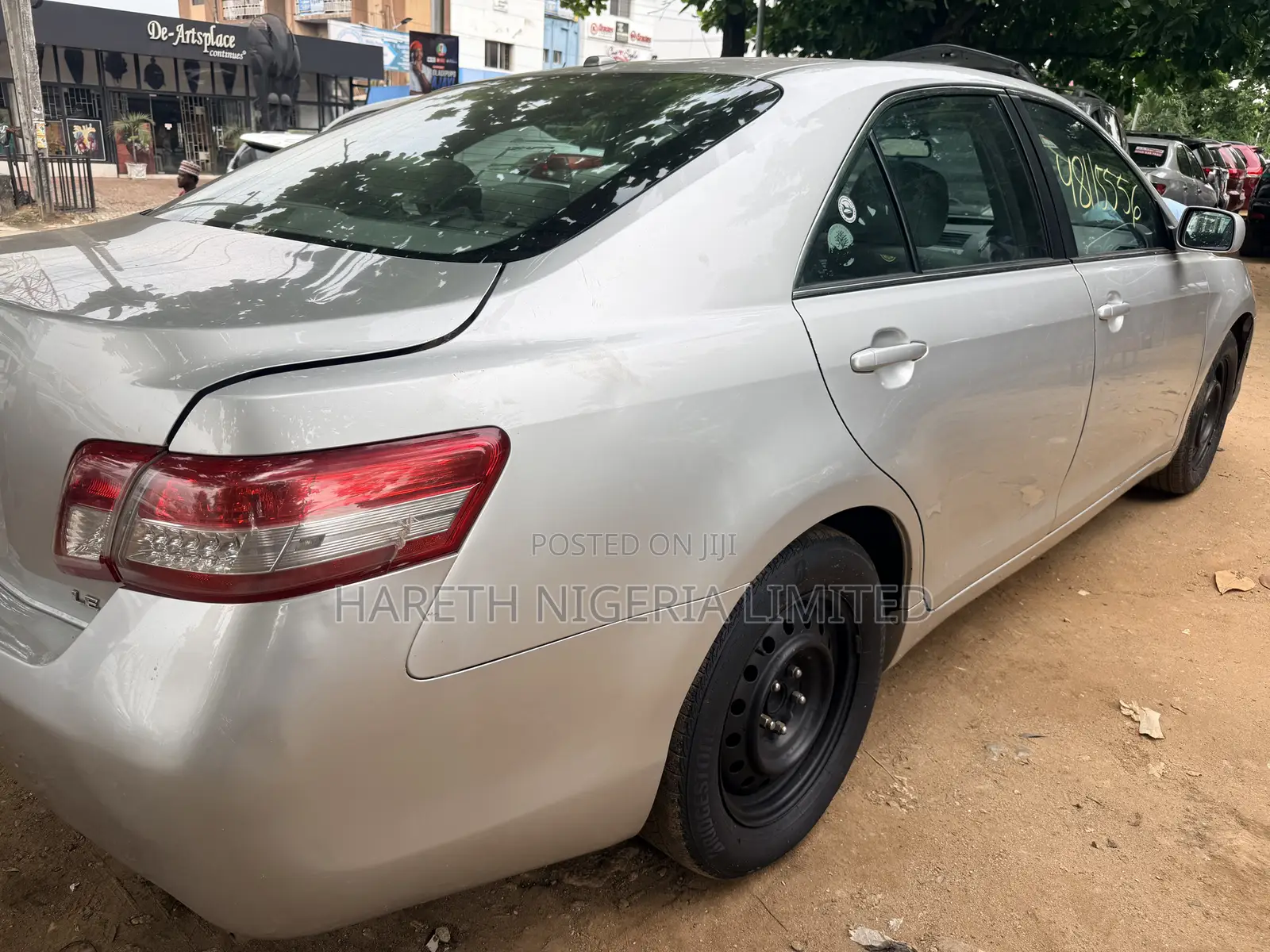 Toyota Camry LE 4dr Sedan (2.5L 4cyl 6AM) 2010 Silver