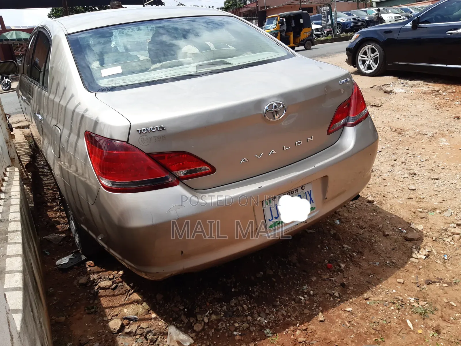 Toyota Avalon 2005 Gold