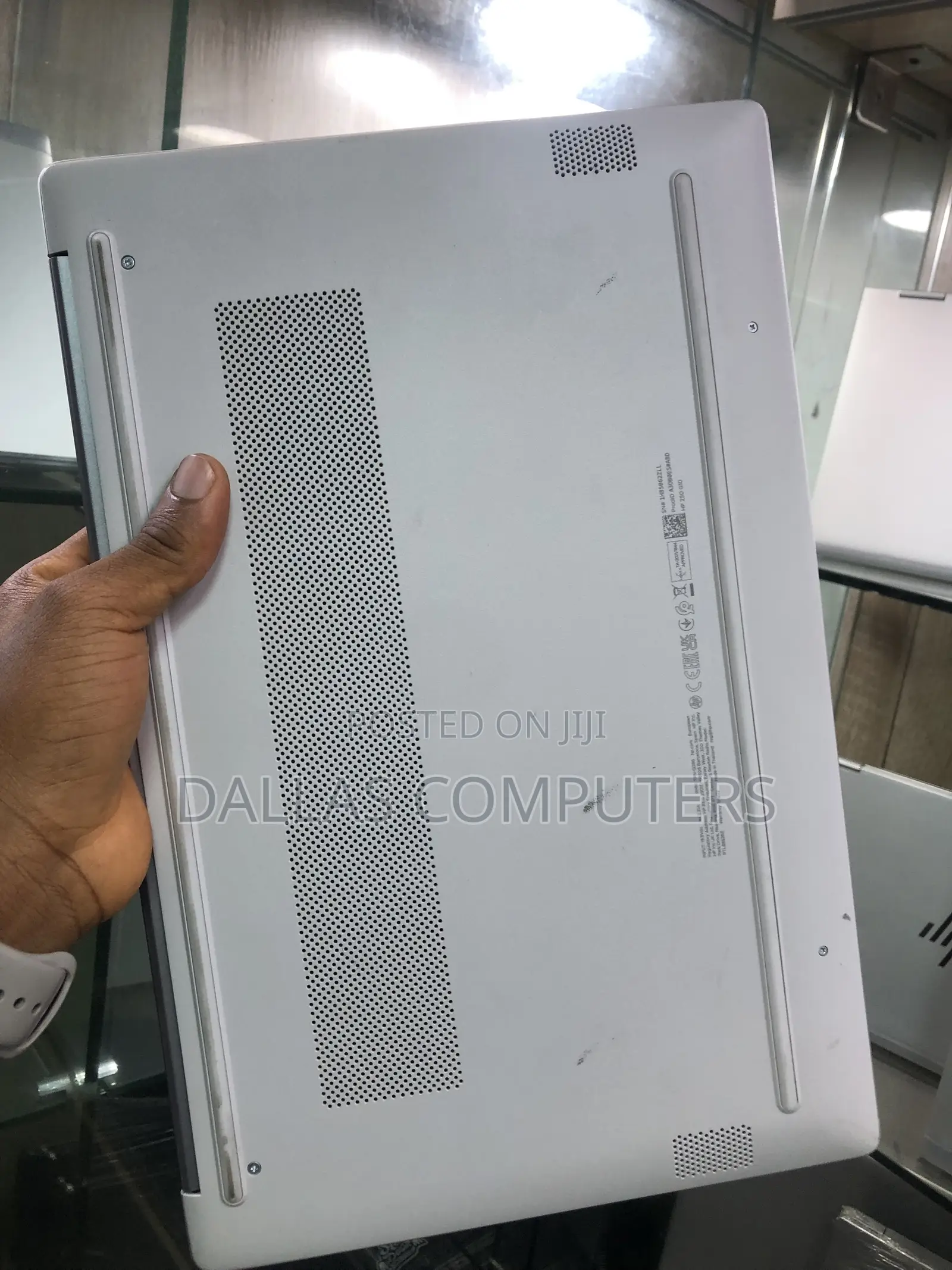 Laptop HP 250 G10 16GB Intel Core i3 SSD 512GB