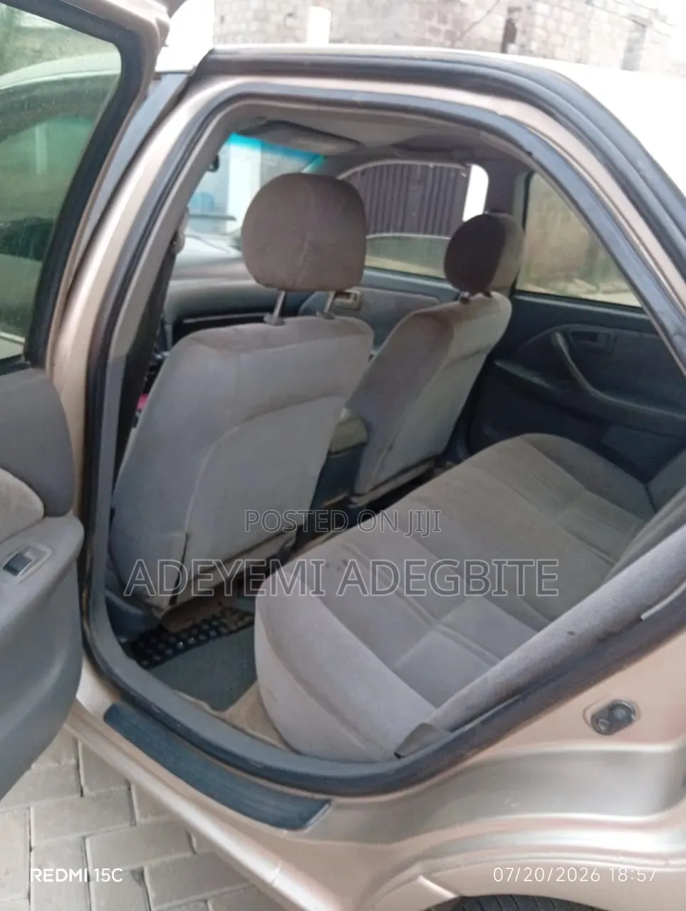 Toyota Camry 2001 Gold