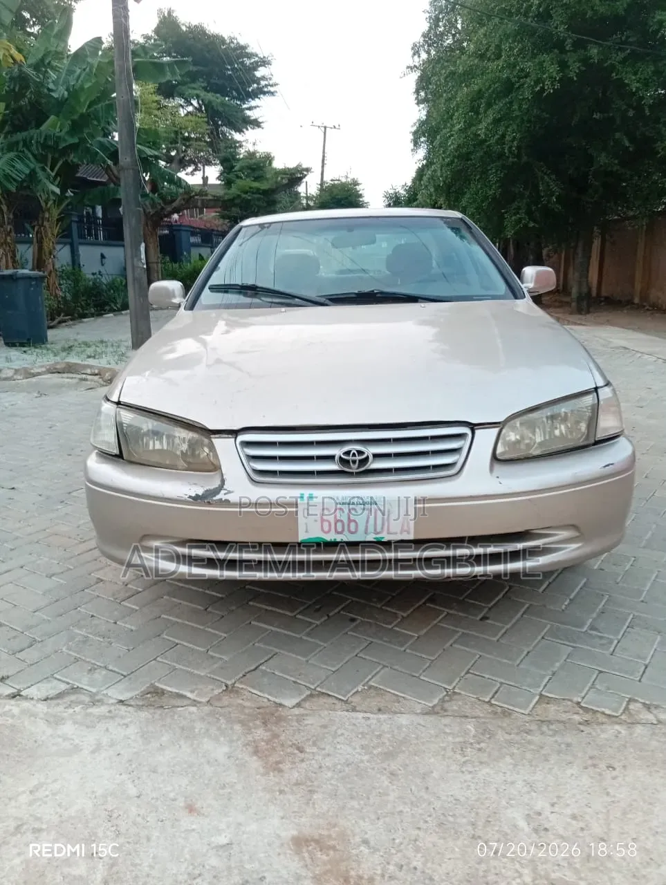 Toyota Camry 2001 Gold