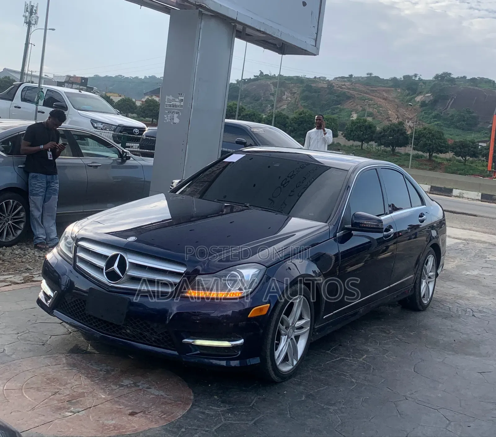 Mercedes-Benz C300 2013 Blue