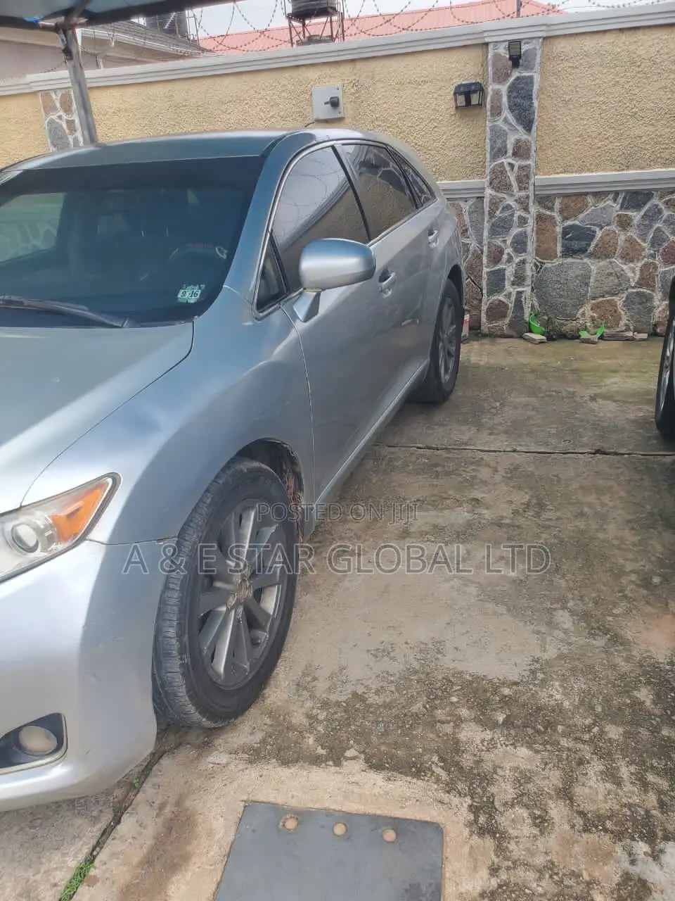 Toyota Venza LE 2012 Silver