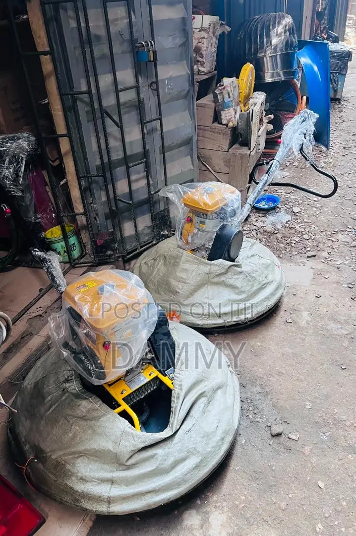 INGCO Gasoline Power Trowel