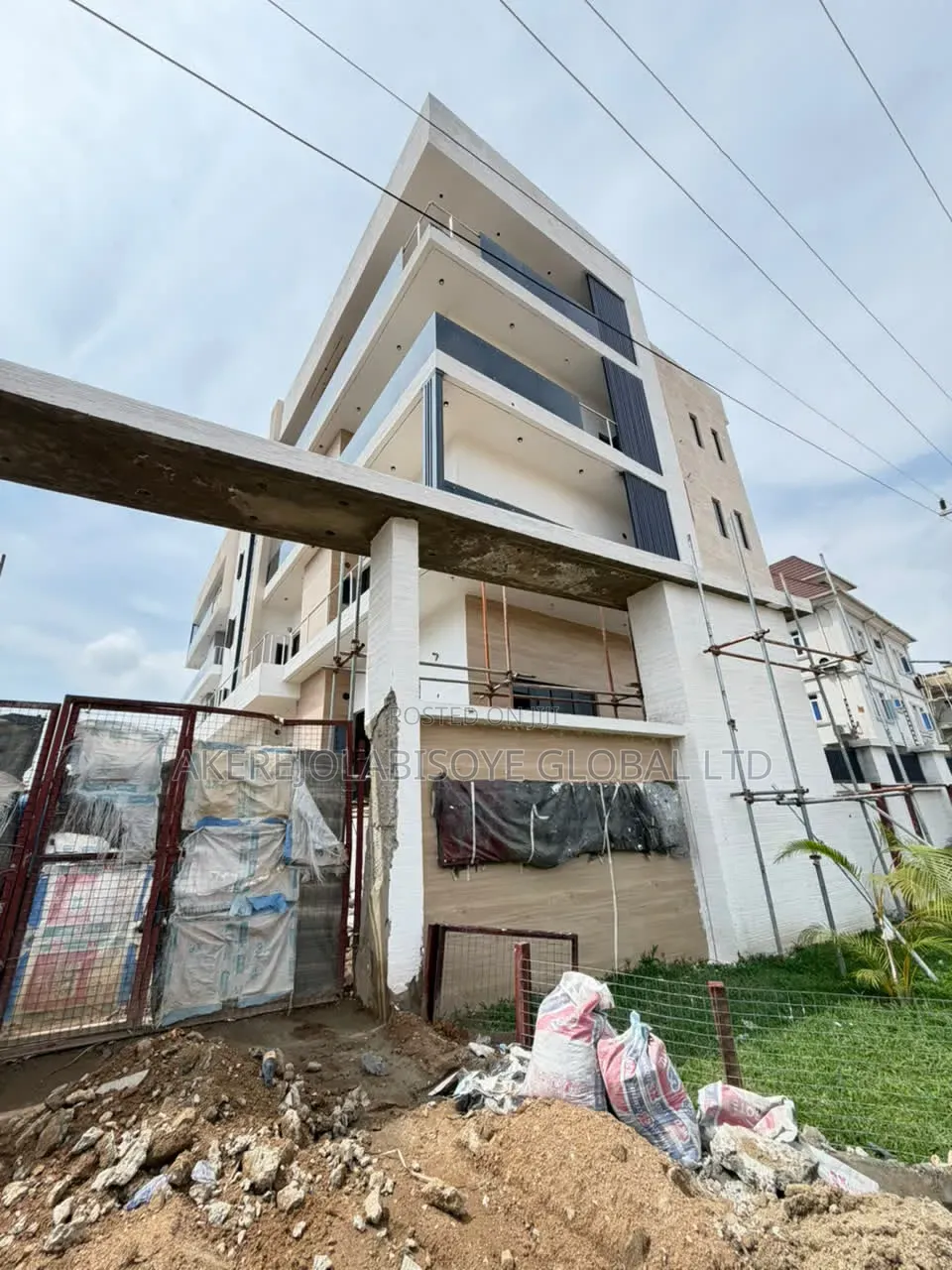 3bdrm Apartment in Jahi Gilmore Abuja for sale